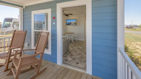 Deluxe Cottage — image 13 of 13