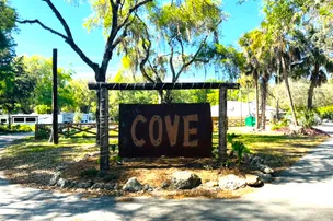 The Cove Pub Campground – photo 2