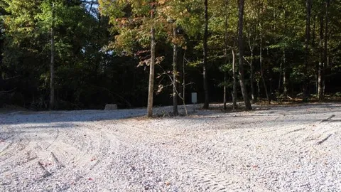 30/50 Amp Deluxe RV Site — image 2 of 21
