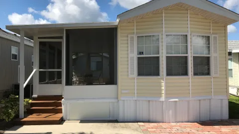 Standard Cottage — image 1 of 1