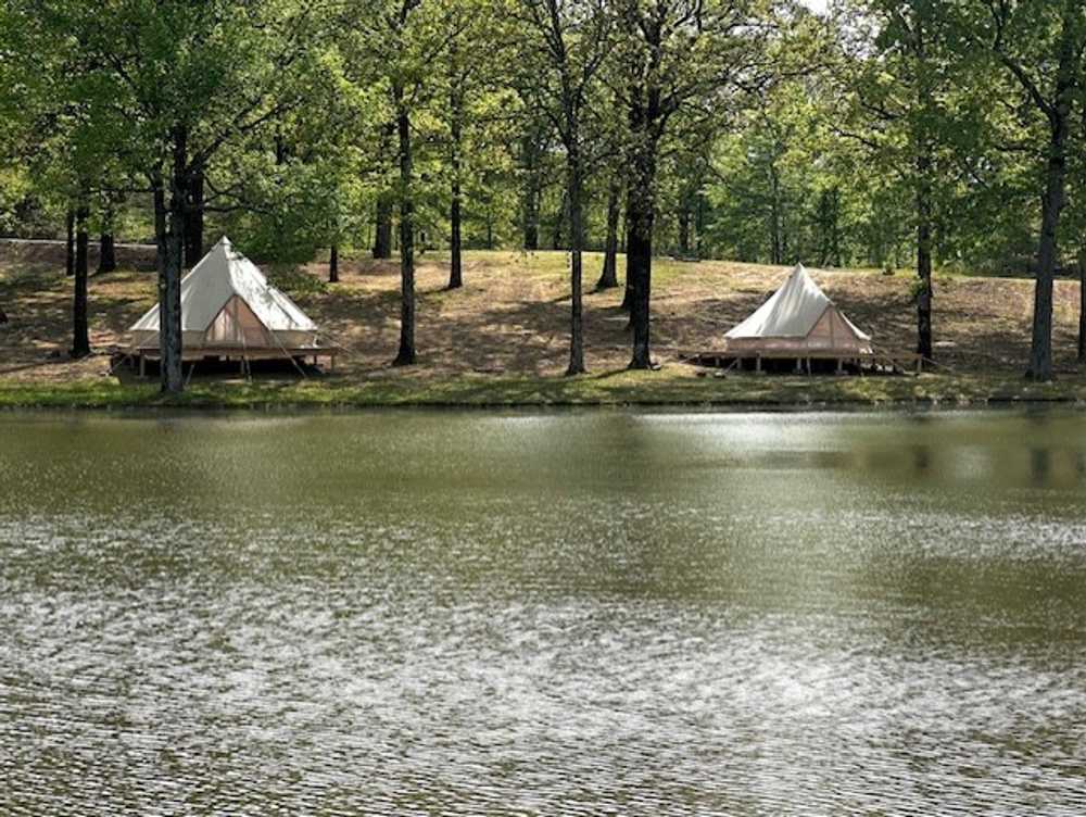 Indian Lakes Resort, Austin, Arkansas - Main Photo