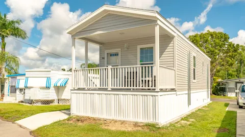 Premium Cottage — image 2 of 10
