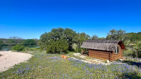 Songbird Cabin — image 1 of 8