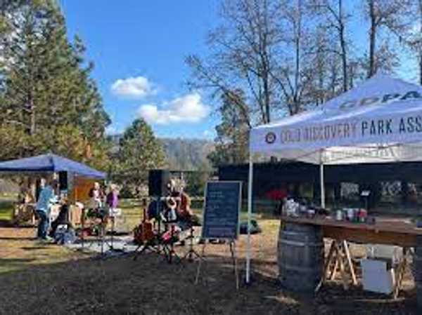 Coloma Community Market