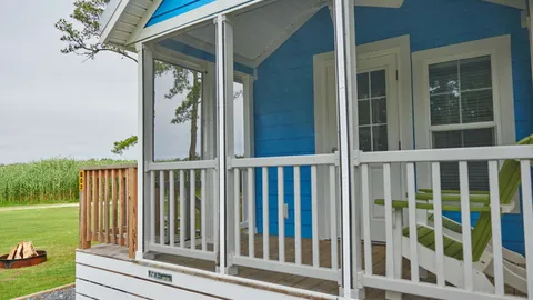 Island Bungalow — image 2 of 12