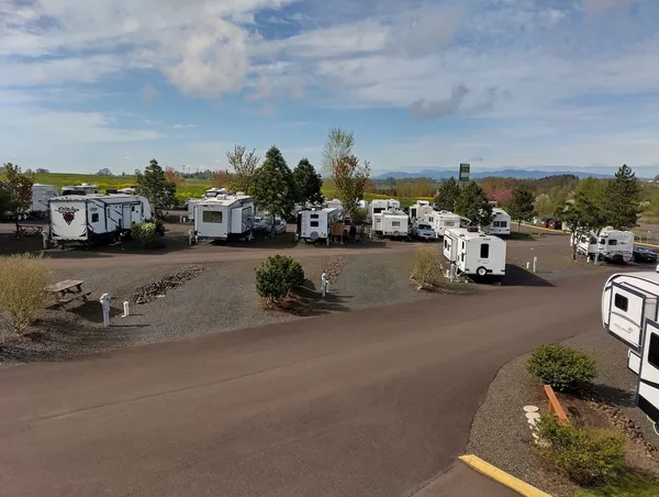 Emerald Valley RV Park, Jefferson, Oregon campground
