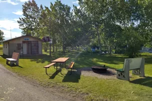 Sexsmith Heritage Park Campground – photo 3