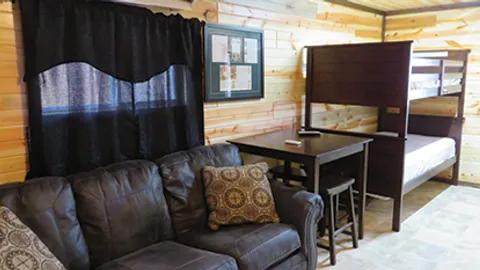 Deluxe Cabin — image 2 of 3