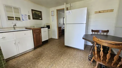 Rustic Cabin 14 (Sleeps 4) — image 7 of 7