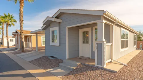 Signature Cottage 1 Bedroom — image 1 of 11