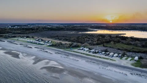 Beachfront Full Hookup Site — image 2 of 9