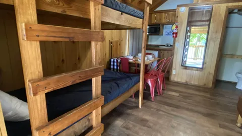 Lake View Cabin — image 5 of 5