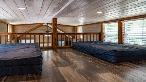 Cindy Bear™ Chalet — image 2 of 8