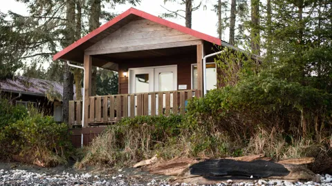 Oceanfront Studio Cottage — image 1 of 8