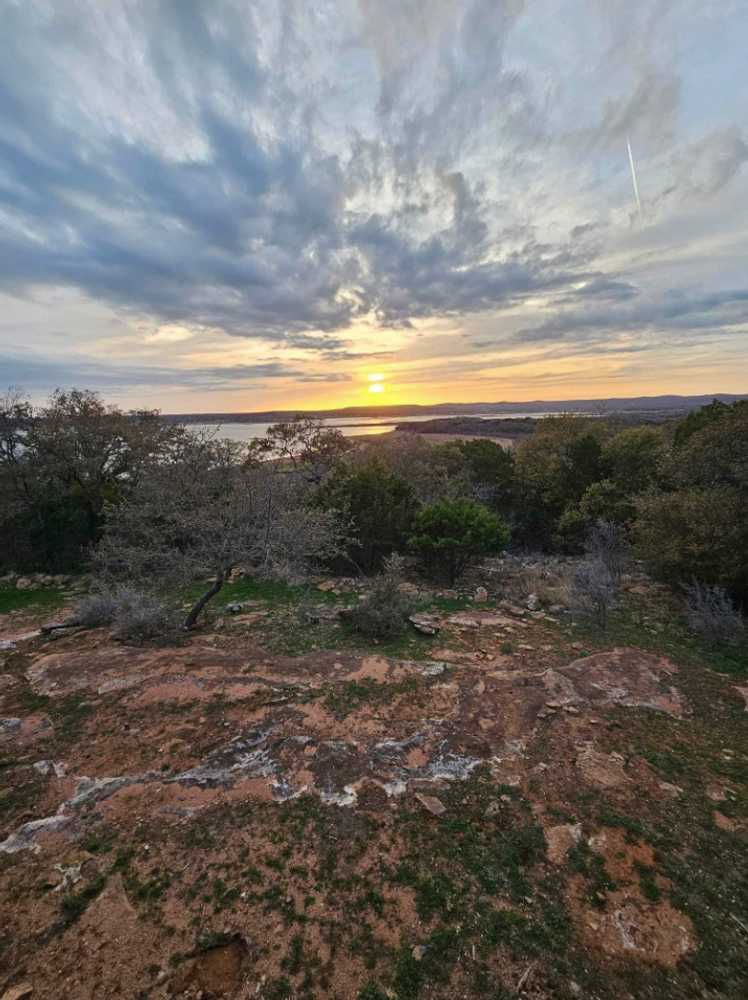 Canyon of the Eagles - Photo 5