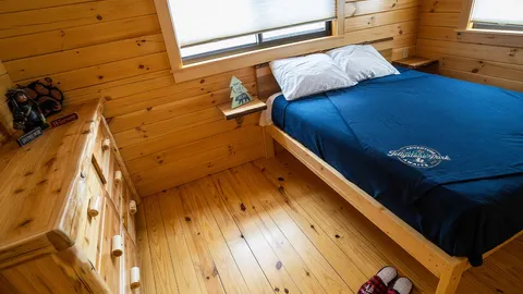 Cindy Bear™ Cabin — image 2 of 7