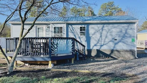 Deluxe Cottage — image 1 of 1