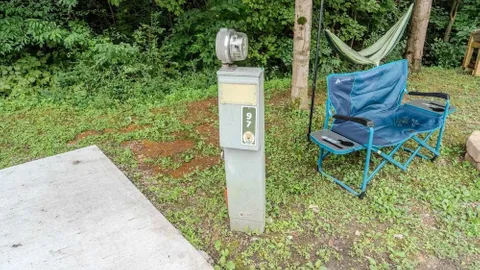 Deluxe RV — image 2 of 7