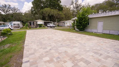 Elite Full Hookup RV Site — image 2 of 4