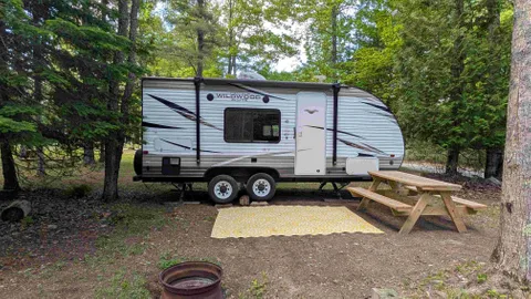 RV3 — image 1 of 7