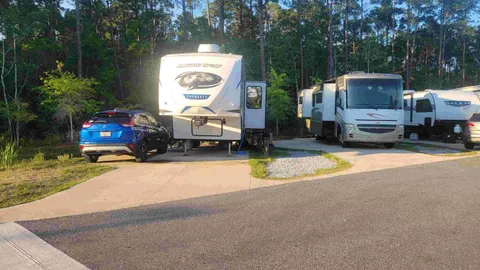 Regular Full Hookup RV Sites North Row — image 1 of 2