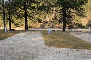 -385 Grill and Campground – photo 2