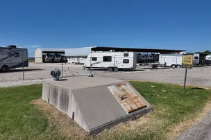 Mustang RV Park – photo 2
