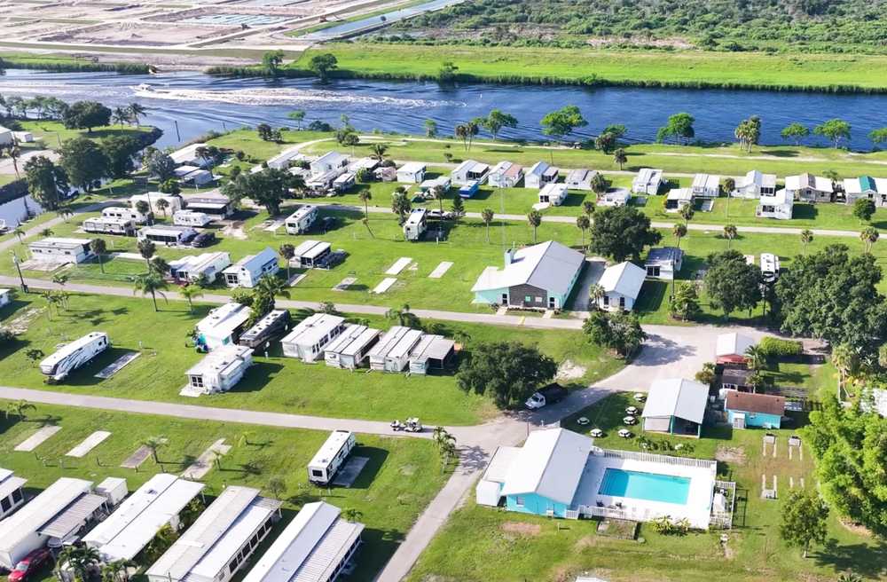 Meadowlark Shores RV Resort, Moore Haven, Florida - Photo 2