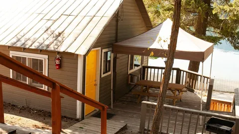 South Cabin 2 or 4- 2 Bed, 1 Futon, 1 Bath — image 1 of 15
