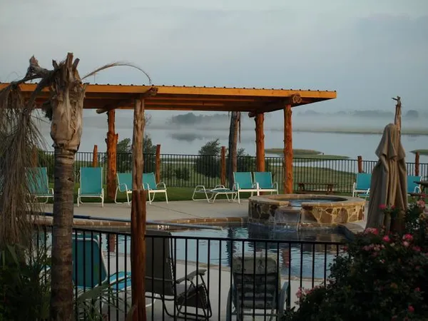 Lake Falling Star RV Resort campground