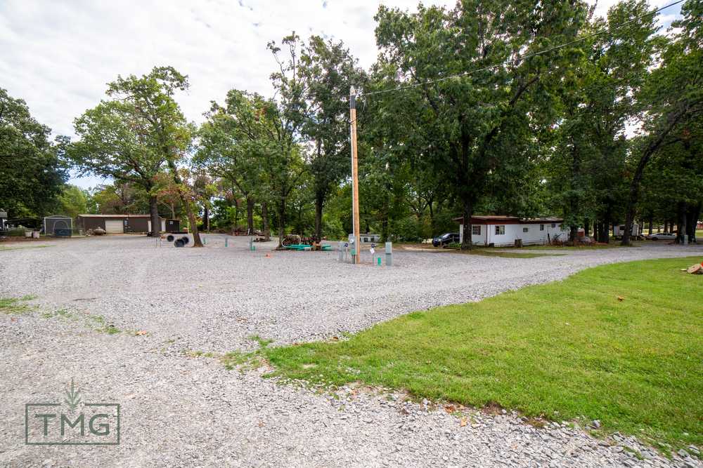 The Dam RV Park, Disney, Oklahoma - Photo 4