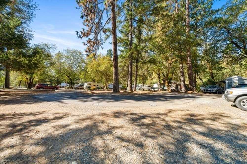 Whitehorse RV Village - Grants Pass, OR - Photo 5