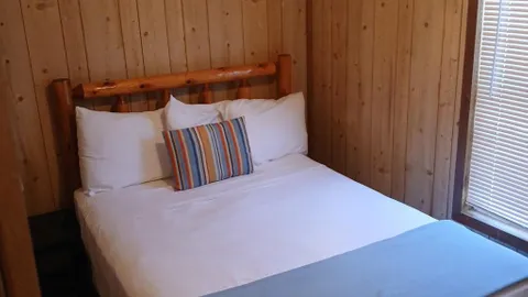 CRITTER CABIN — image 2 of 7