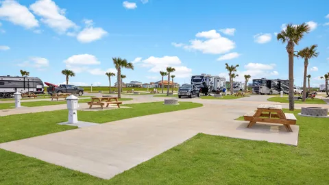 Deluxe Beach Club Site — image 1 of 8