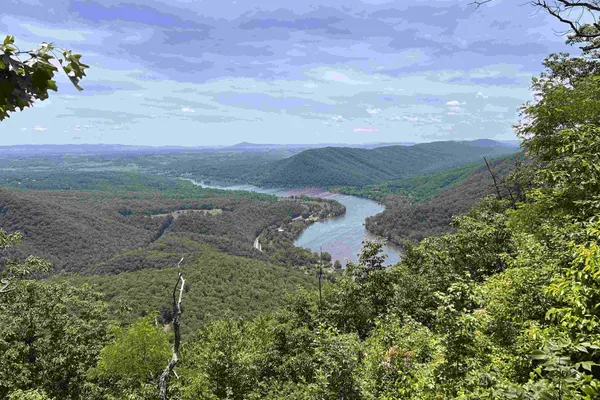 Gap Mountain Retreat – photo 1