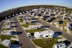 Hardy's Resort RV Park – photo 4