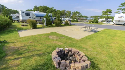 Waterfront Full Hookup Back-In RV Site — image 2 of 10