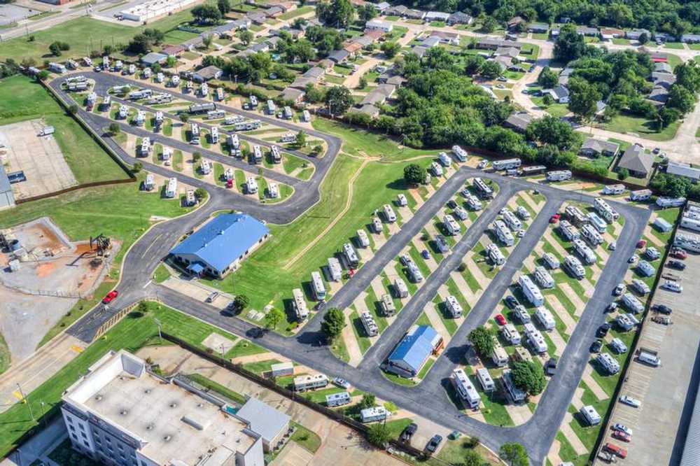 Roadrunner RV Park, Oklahoma City, Oklahoma - Photo 5