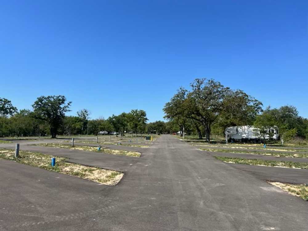 Rusty Rocker RV Park, La Vernia, Texas - Photo 5