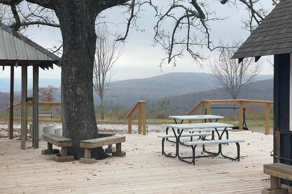 The Black Apple RV Retreat – photo 1