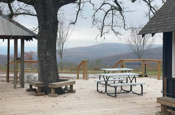 The Black Apple RV Retreat, Mountainburg, Arkansas campground