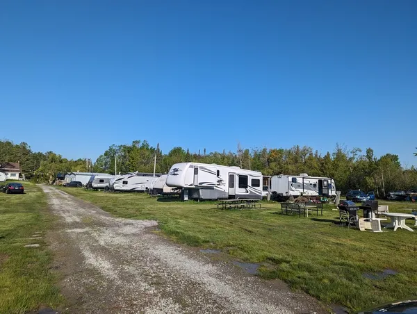 Sunrise Tourist Trailer Park, Bewdley, Ontario campground