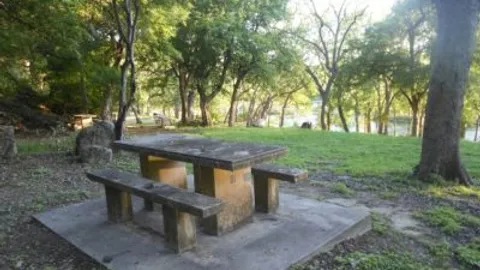 Small Riverside Tent Site — image 6 of 6