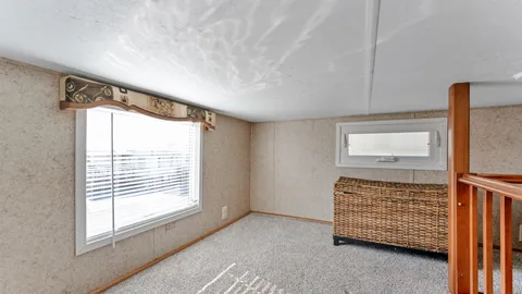 Interior Unit 191 — image 2 of 30