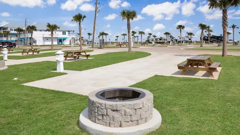 Lakefront Patio Site w/ Dog Pen — image 10 of 10