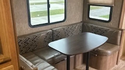 CAMPER COMBO — image 6 of 6