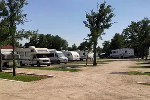 Great Escapes RV Resort - Austin Oaks – photo 4