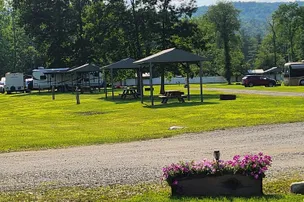 Elk Crossing 555 Campground – photo 2
