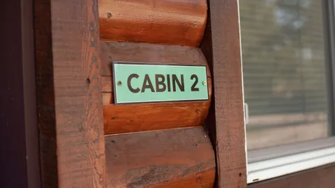 Cabin 2 — image 2 of 5