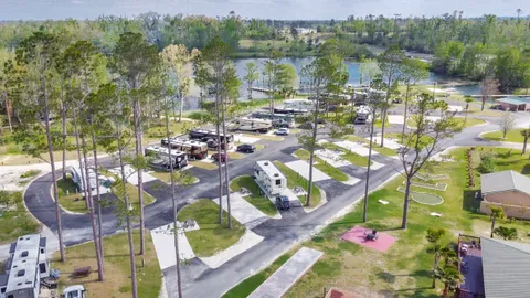 Deluxe RV Site — image 2 of 4